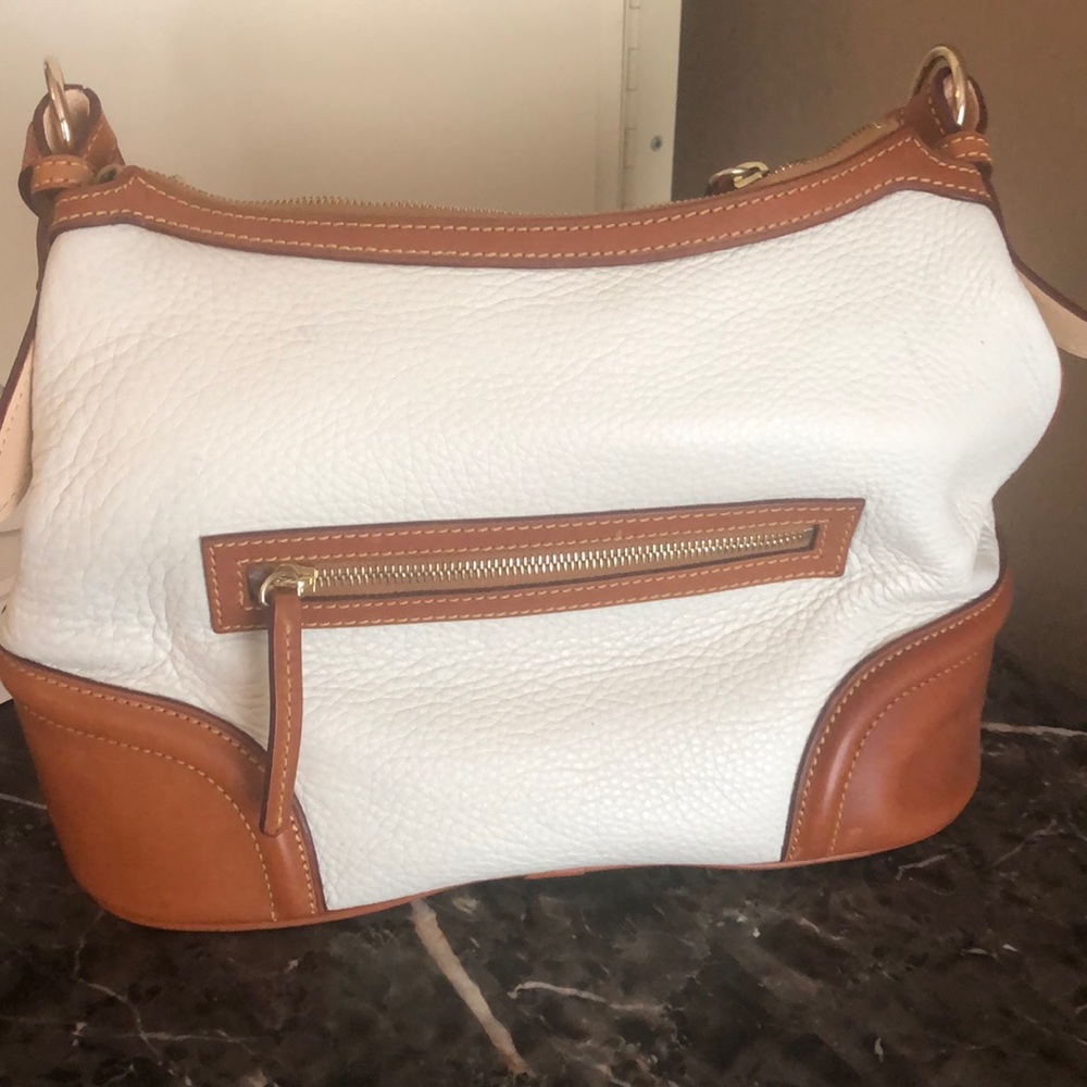 Dooney &Bourke - Picture 2 of 3